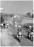 第29回国民体育大会の大会旗・炬火リレー通過[1974（昭和49）年10月]