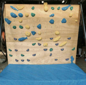 ボルダリングウォールの画像